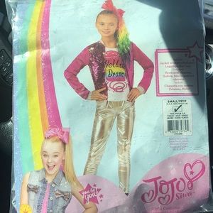 Jo Jo Siwa costume